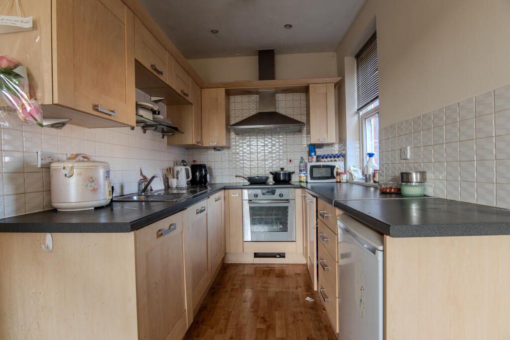 Apartment in Banbury, Town Centre - View 4