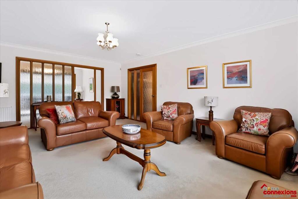House in East Kilbride, Kittochglen Estate, Kittochside Village - View 4