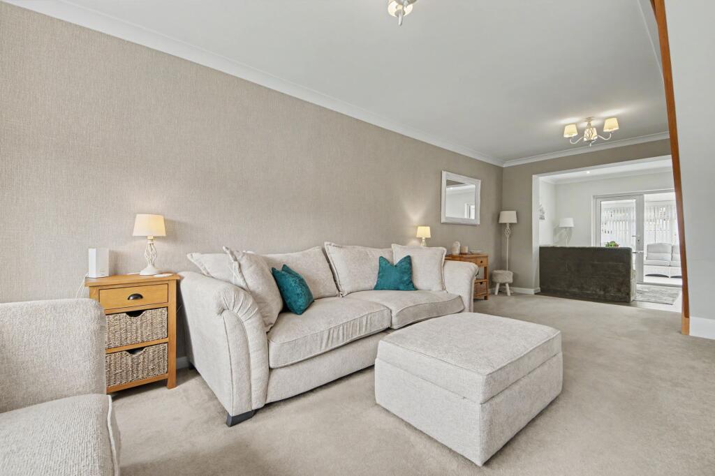 House in Southampton, Botany Bay - More