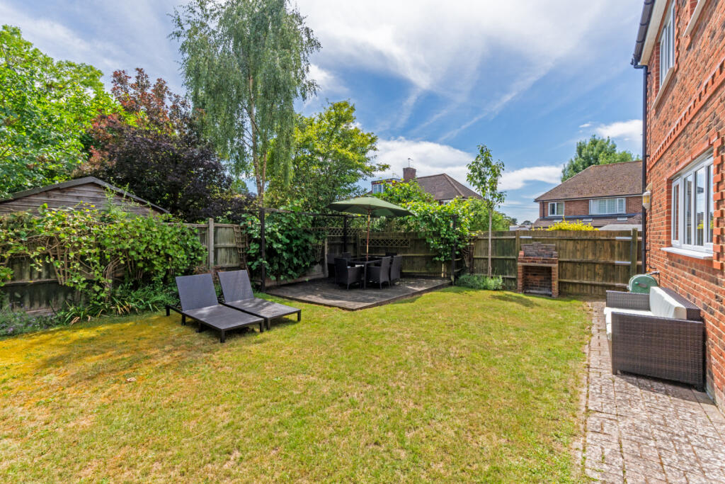 House in Bishop's Stortford, Hockerill - View 3