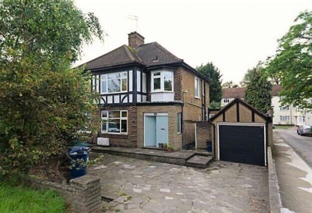 Main image of property: Watford Way, Hendon, London, NW4