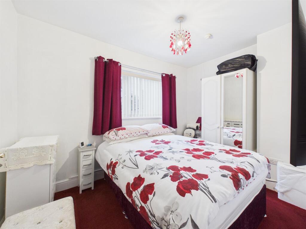 Apartment in Bridlington, East Riding of Yorkshire - View 5