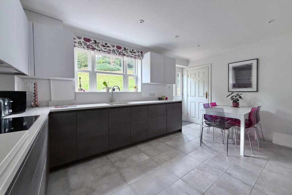 House in Bath - View 4
