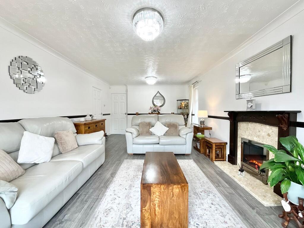 House in Stoke-on-Trent - View 5