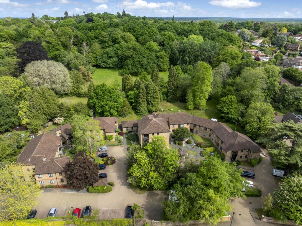 1-bed other on Talbot Lodge, Esher, £180,000