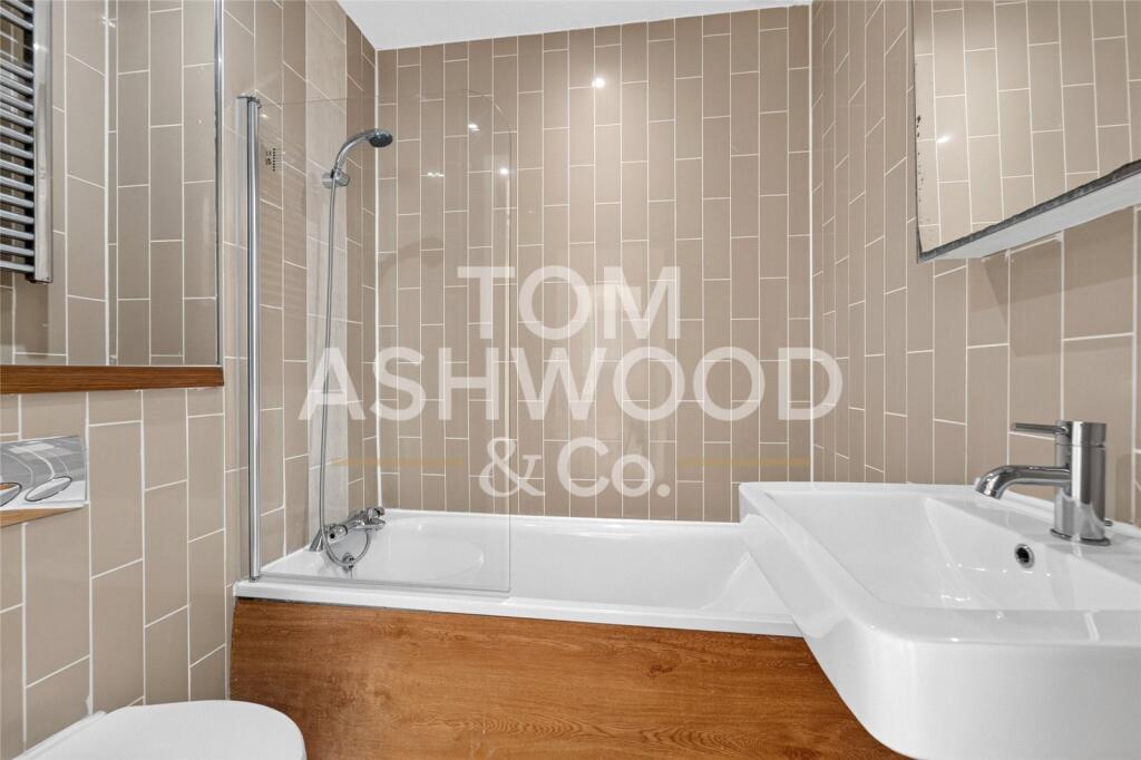 Apartment in London - More