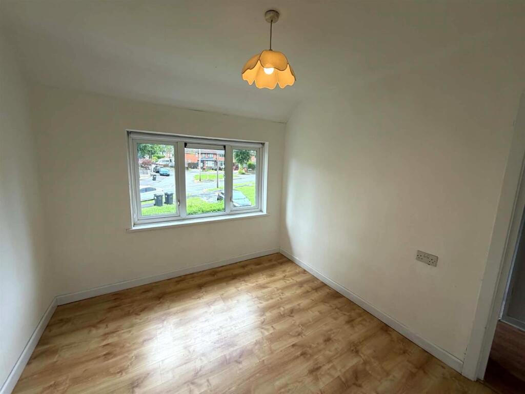 Apartment in Birmingham, Warstock - More