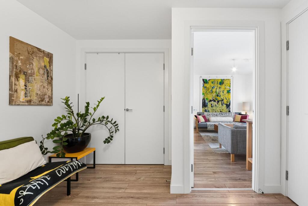 Apartment in London - View 5