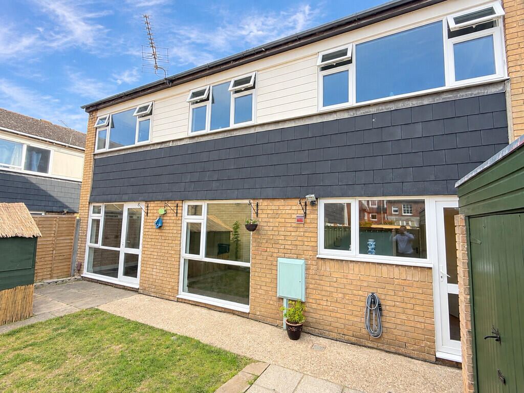 Main image of property: Seahorse Walk, Gosport