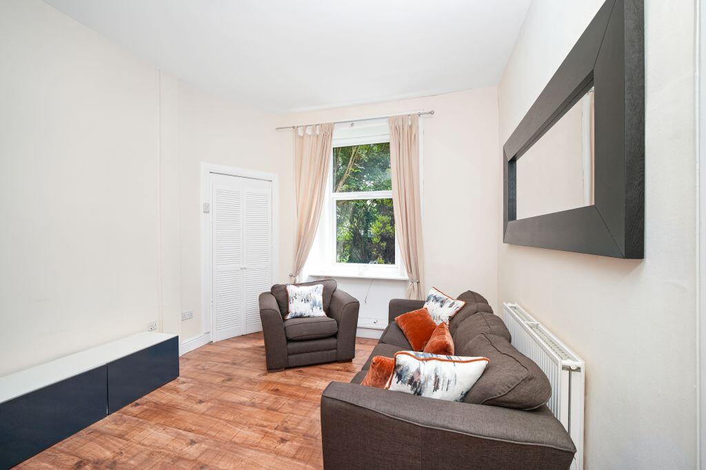 Main image of property: 11/4 Westfield Road, Edinburgh, EH11 2QS