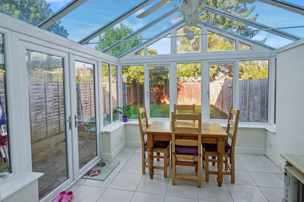 Chestnut Close, Milton Malsor, Northampton, NN7 3HJ photo 4