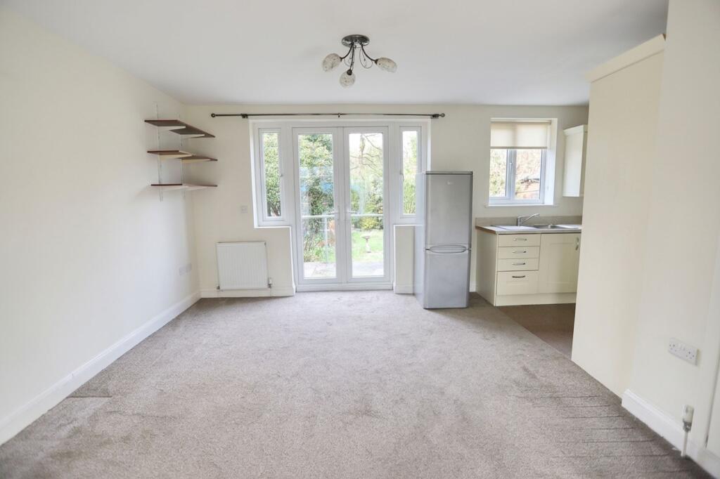 Ruskin Road, Prestwich, M25 photo 4