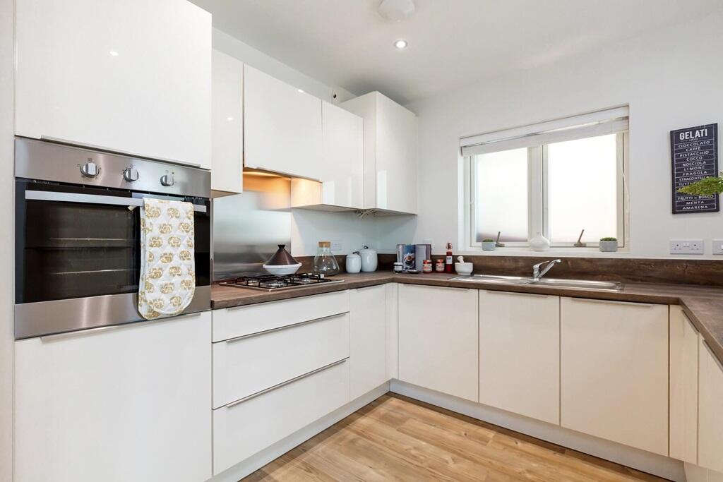 House in Folkestone, Cheriton - View 5