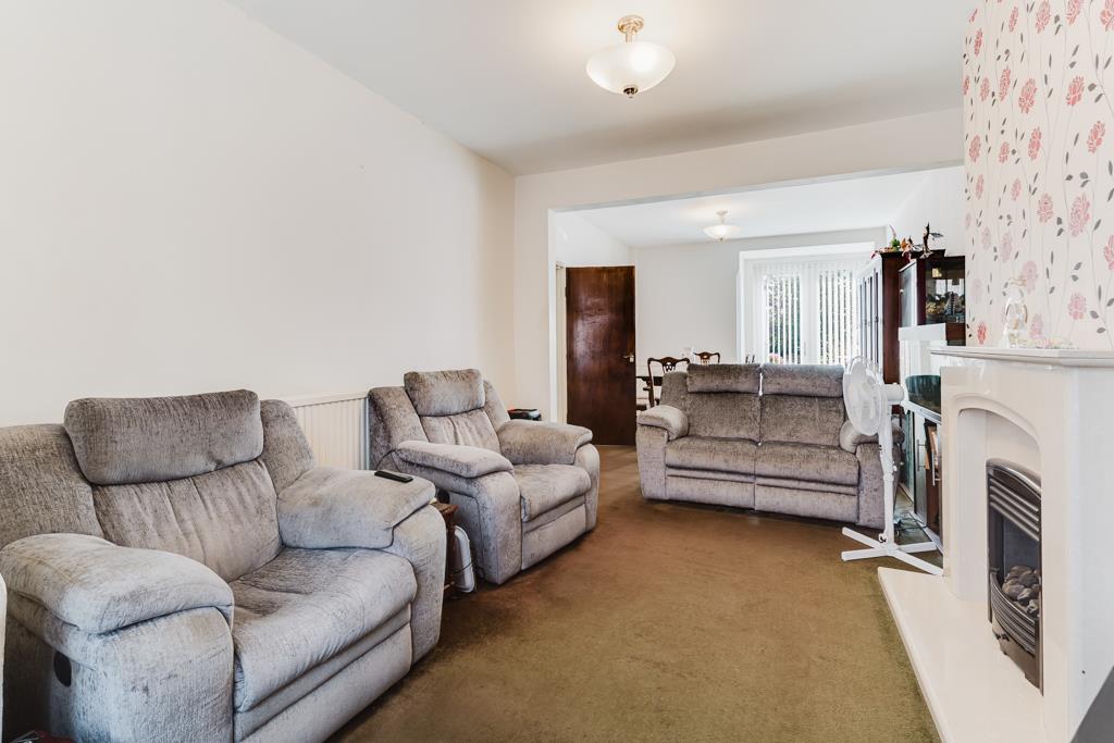 House in Kettering, North Northamptonshire - More