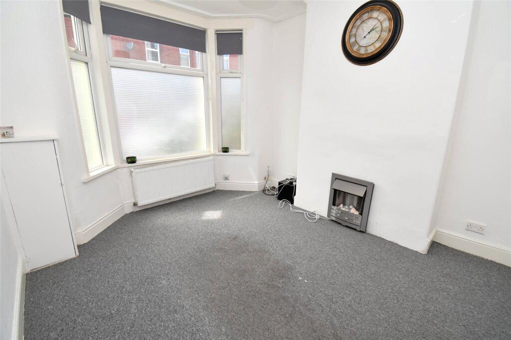 House in Wirral, Liverpool City Region - View 3