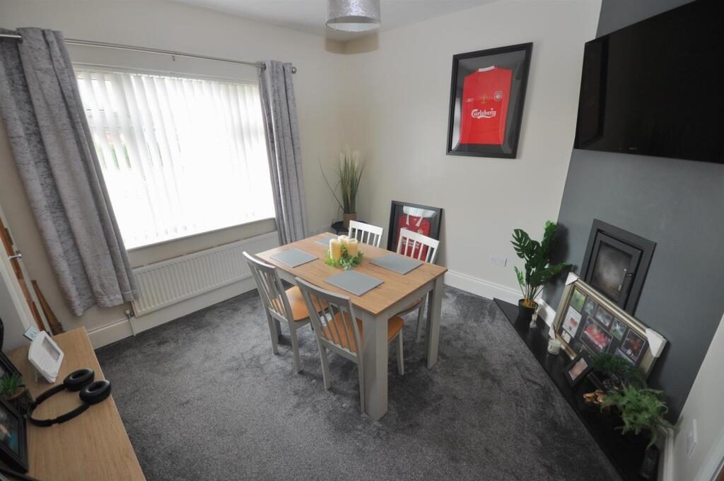 House in Doncaster - View 4