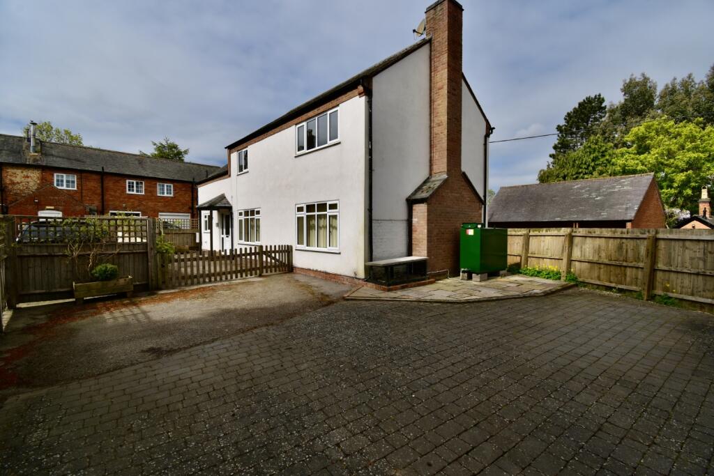 Main image of property: Old Rectory Cottage, North Kilworth, NN17 6EZ