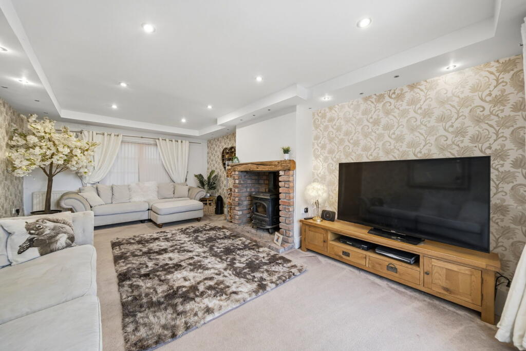 Additional image 11 of Whalley Road, Great Harwood, Blackburn, BB6 7TF