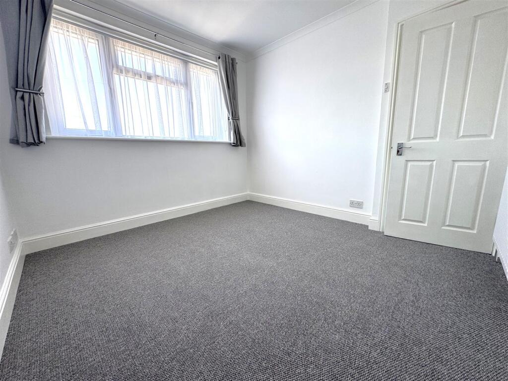 House in Dartford - View 5