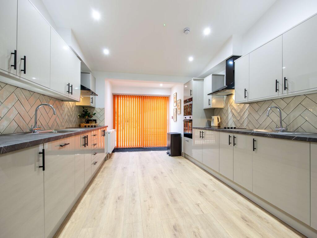 Norreys Road - More