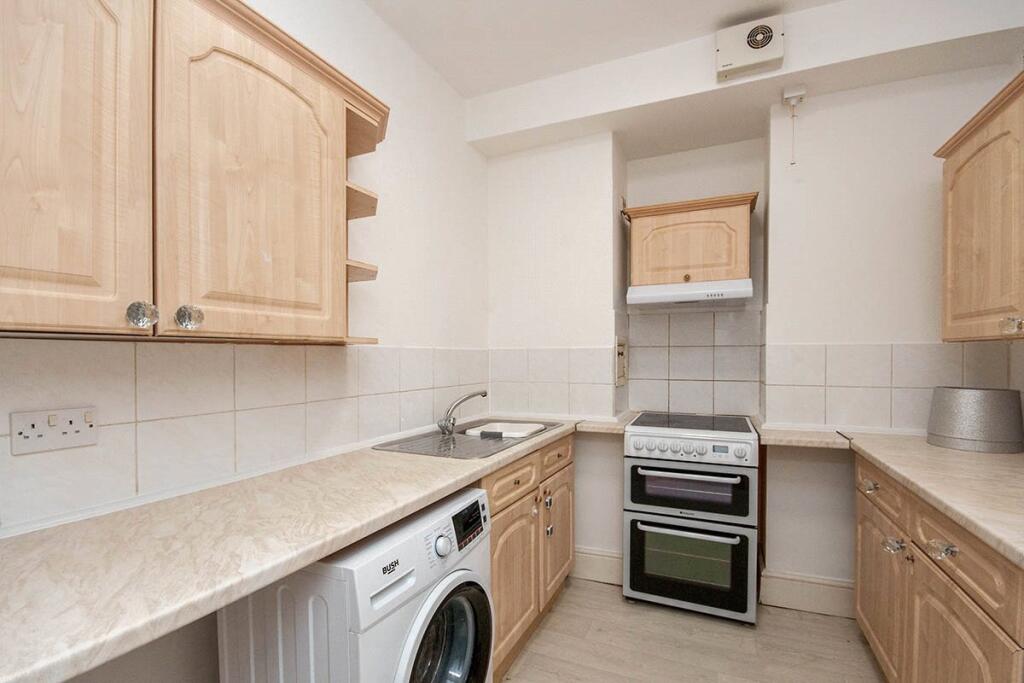 West Hill Road, St. Leonards-on-Sea, East Sussex, TN38 photo 3