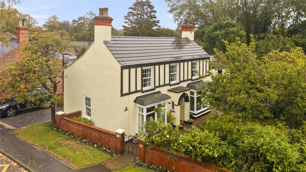 Main image of property: High Street, North Thoresby, Grimsby, Lincolnshire, DN36