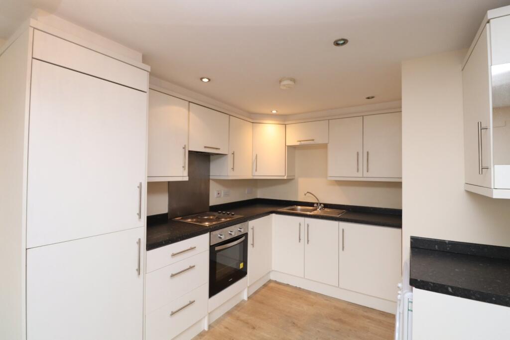 Apartment in Leeds, West Yorkshire - View 2