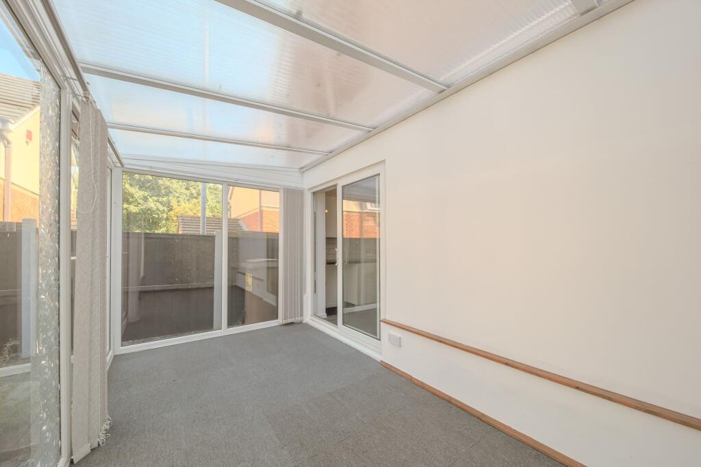House in Stoke-on-Trent - More