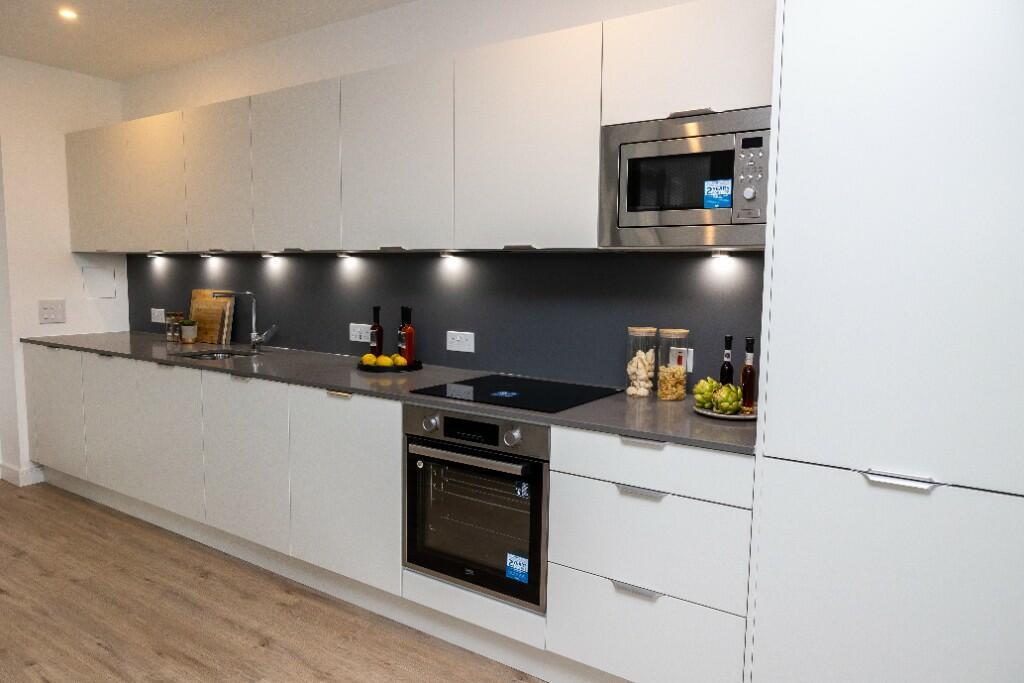 Apartment in London - View 5