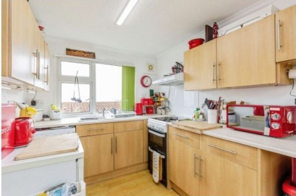 House in Portishead, Redcliffe Bay - View 5