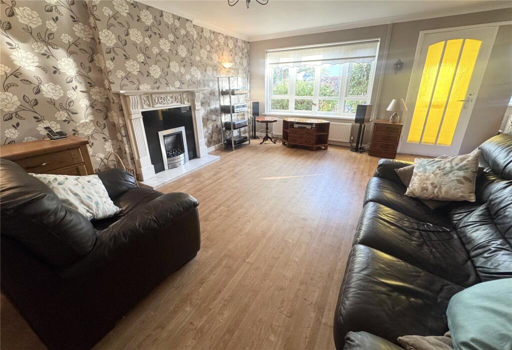 Wollaton Drive, Southport, Merseyside, PR8 photo 4