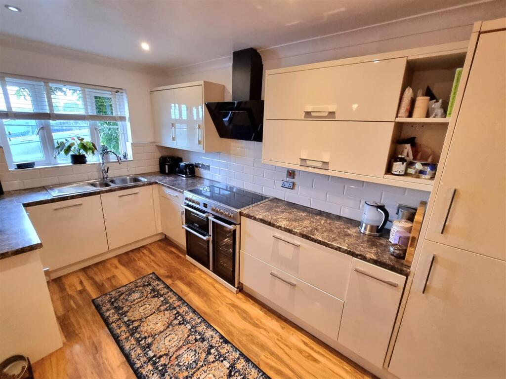 House in Plymouth - View 5