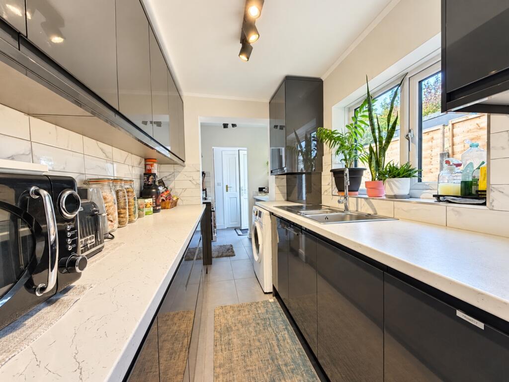 House in Watford - View 5