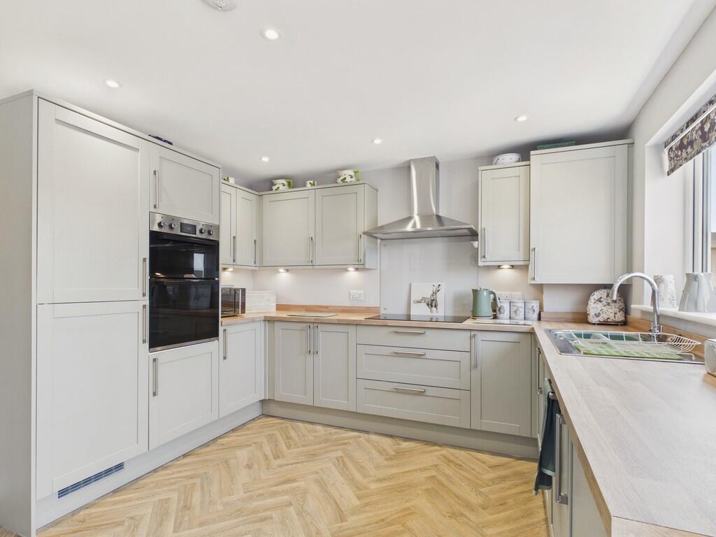 House in East Lindsey, Woodhall Spa - More