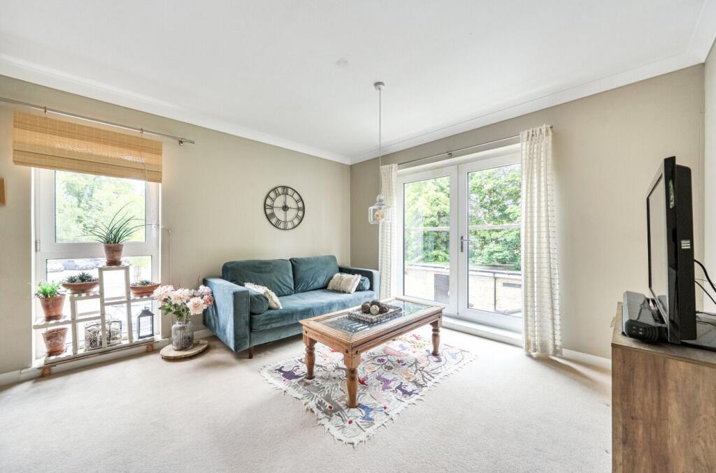 Apartment in Twickenham - View 2