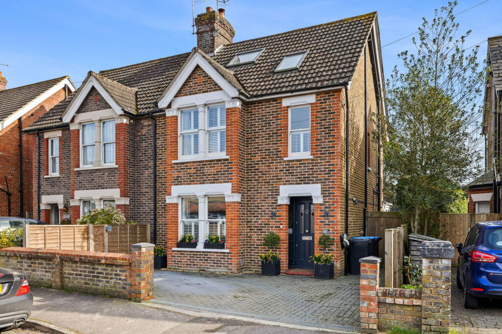 Main image of property: Mount Pleasant Road, Lingfield