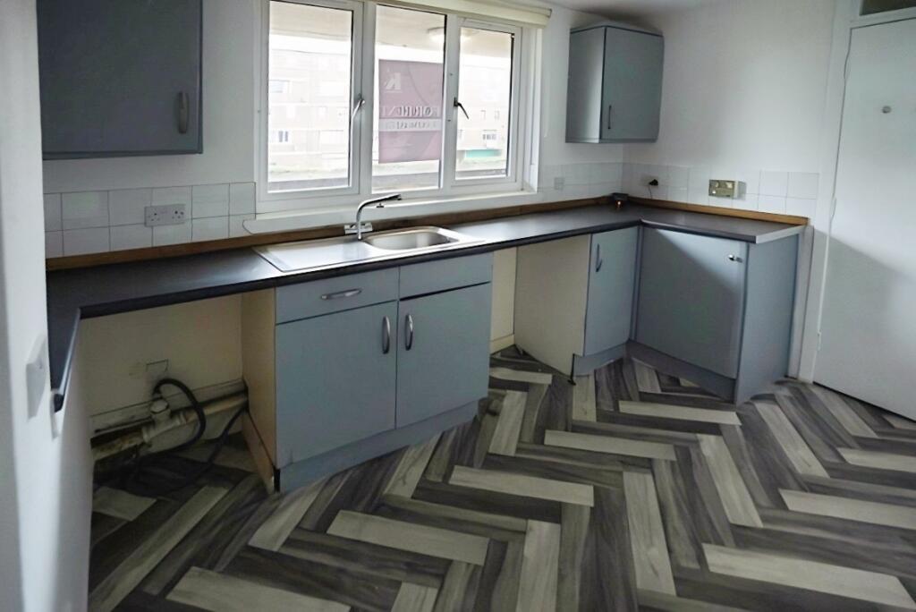 Apartment in Cumbernauld, North Lanarkshire - More