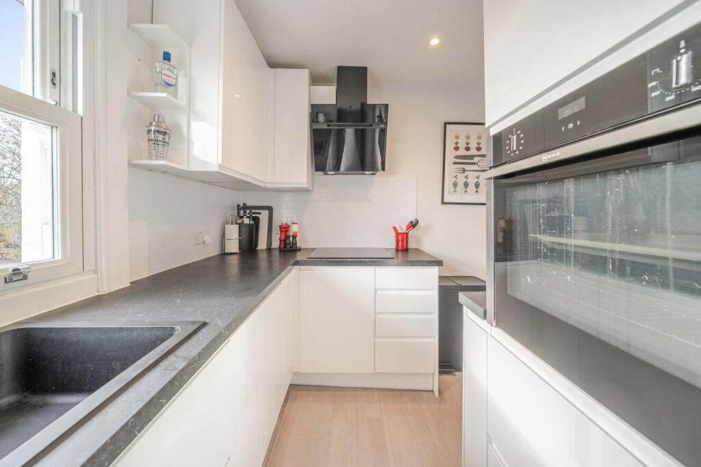 Apartment in London, Stockwell Park, Stockwell - View 5