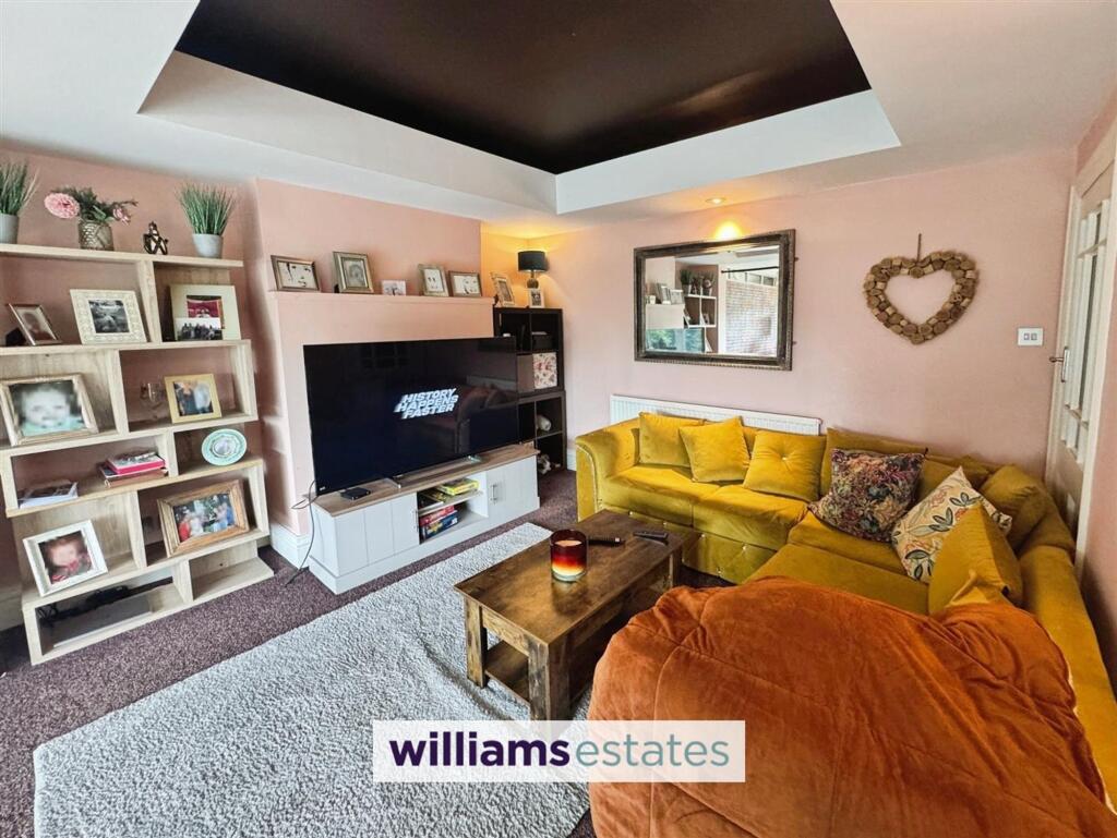 Bryntirion Drive, Prestatyn, LL19 photo 4