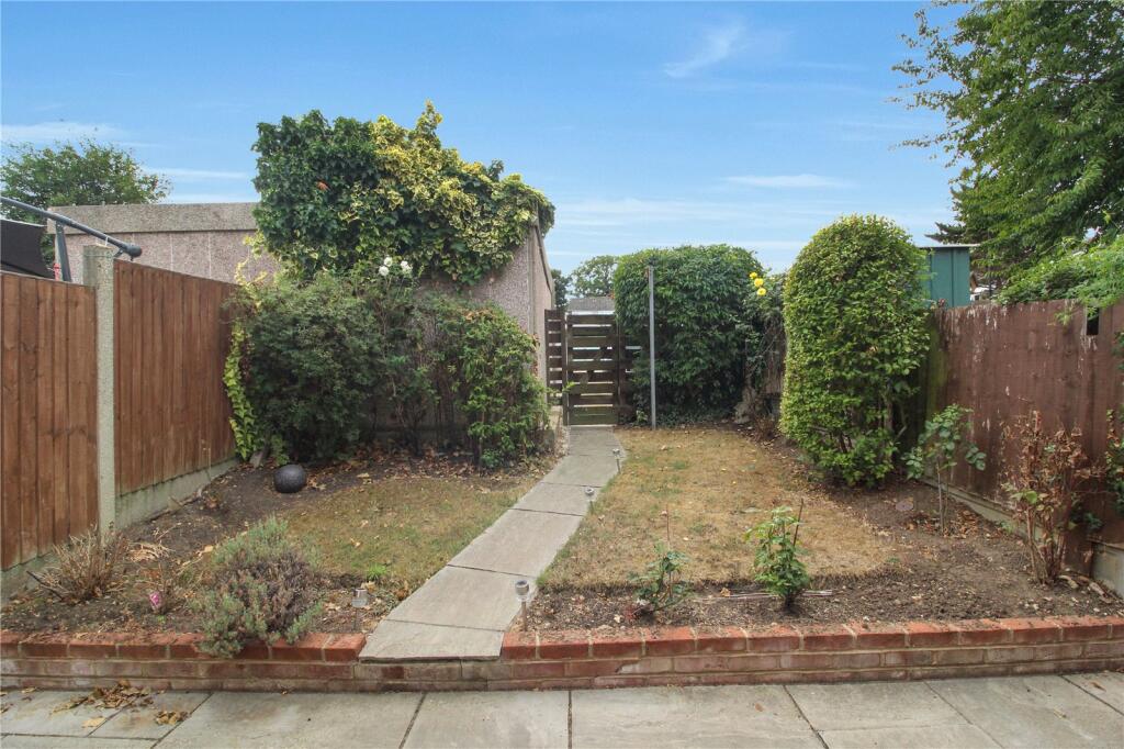 House in Southend-on-Sea - View 5