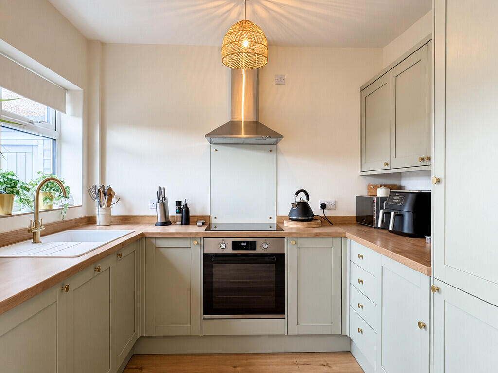 House in Watford - View 2