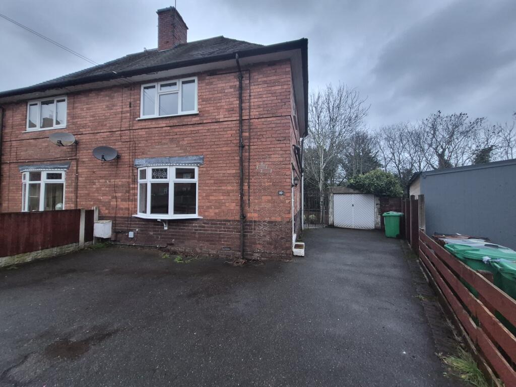 Main image of property: Halstead Close, NG8.