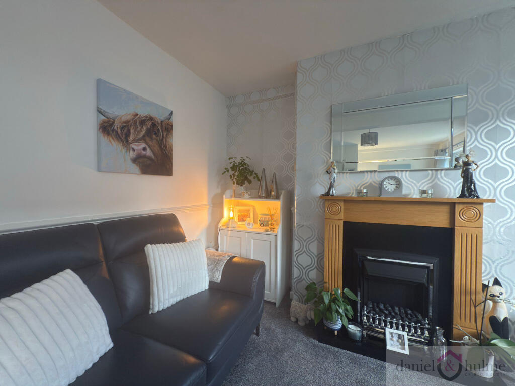 Glebeville, Leek, ST13 5QU photo 3