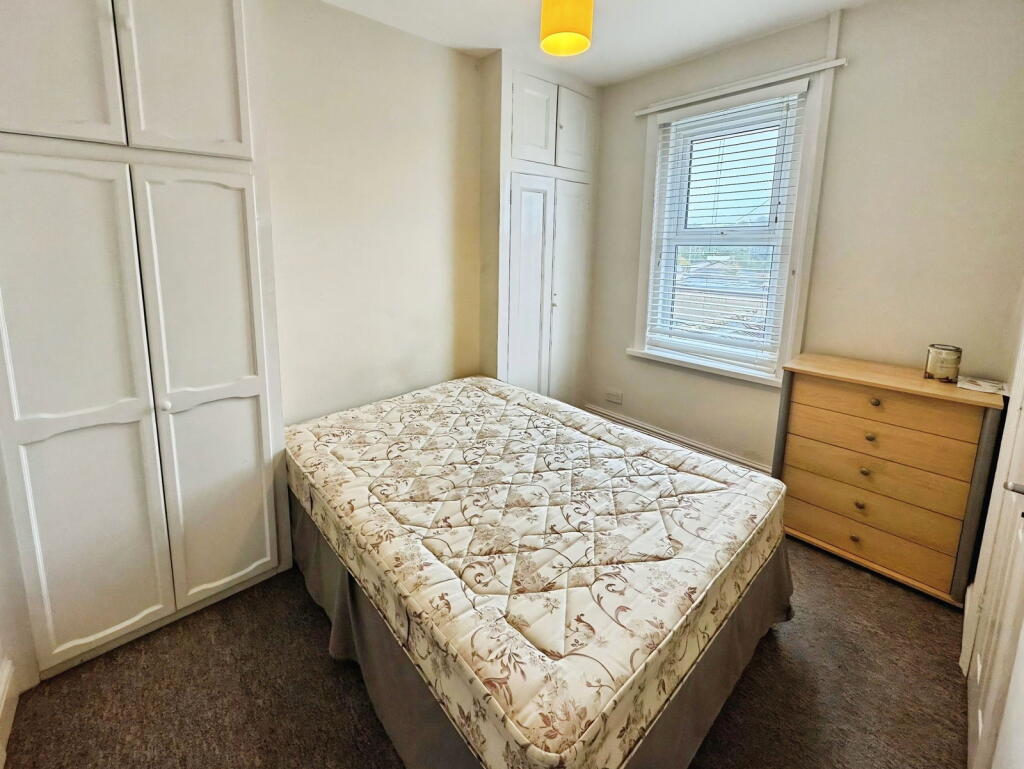 Apartment in Swindon, Old Town - View 4