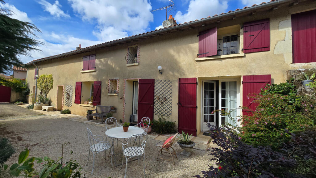 Main image of property: Poitou-Charentes, Vienne, St-Saviol