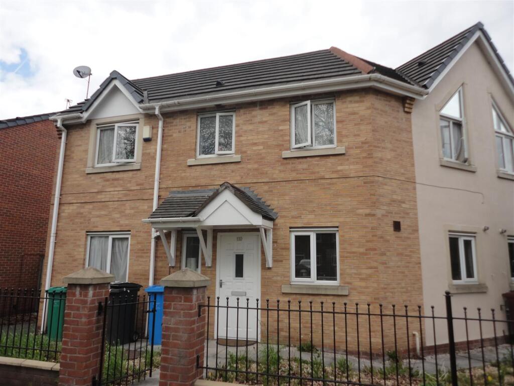 Main image of property: Rolls Crescent, Hulme, Manchester
