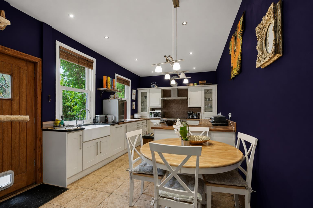 House in Nottingham - View 4