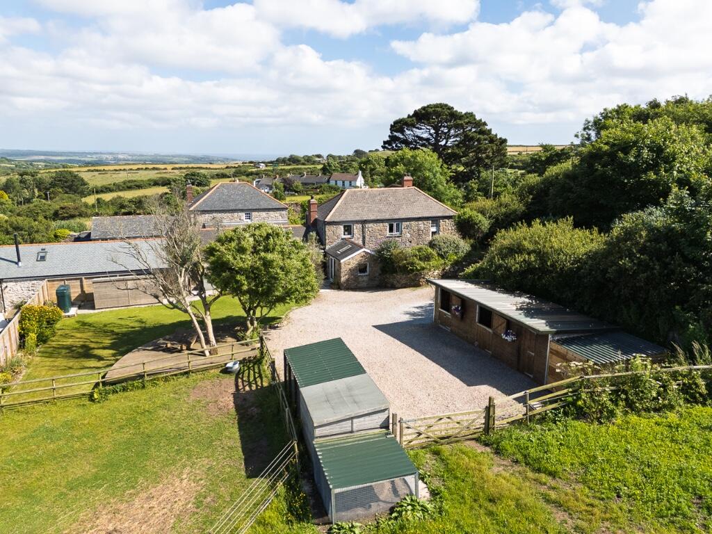 Stunning Barn Conversion with Land & Stables in Nancledra photo 2