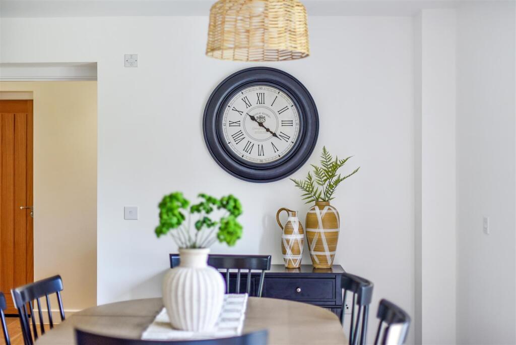 House in Portsmouth - View 5