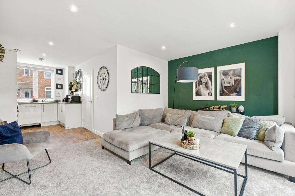 House in Salford, Greater Manchester - View 3